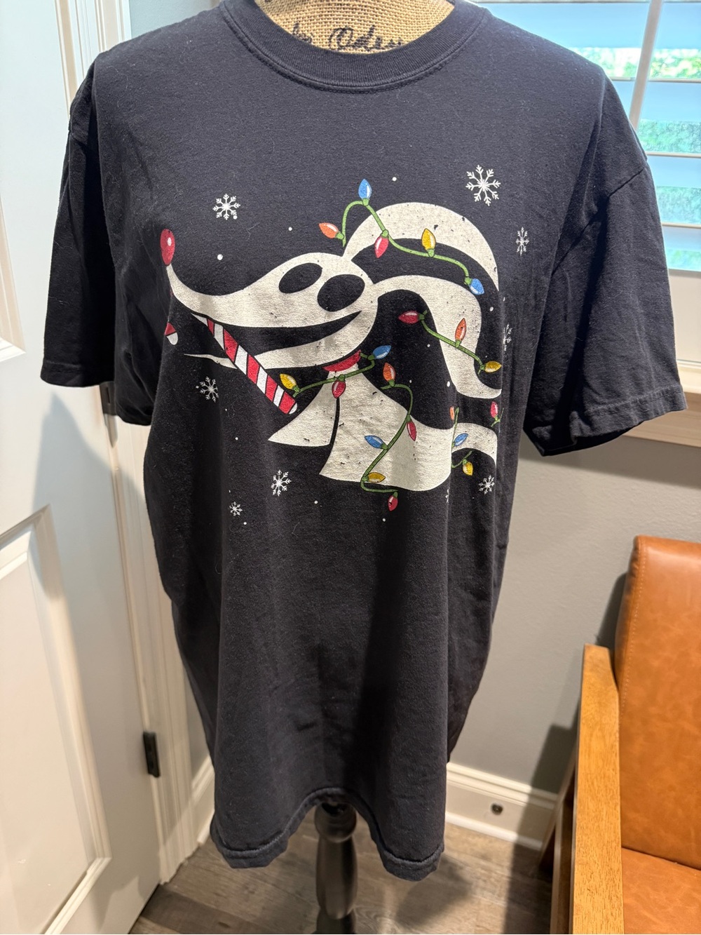Disney Nightmare Before Christmas Zero Holiday Lights Unisex Tee - NWOT - Picture 2 of 3